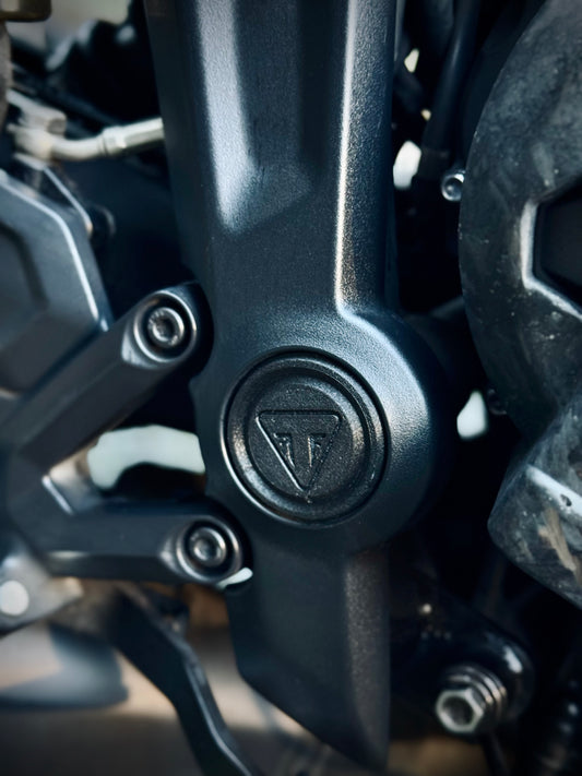 Upgraded Swingarm Axle Caps – Triumph 660 Style – Set of 2
