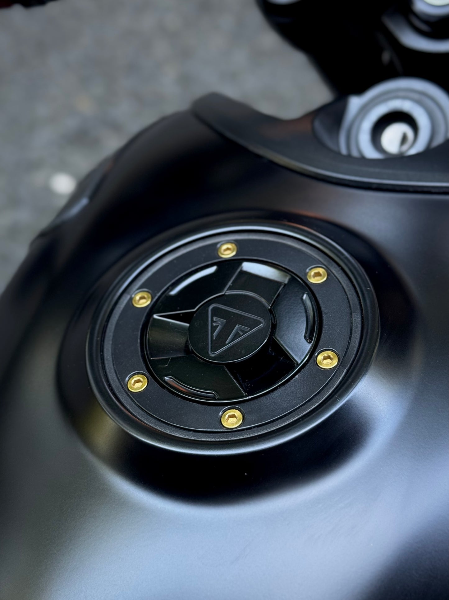 Titanium Screw Set - Fuel Cap Bezel