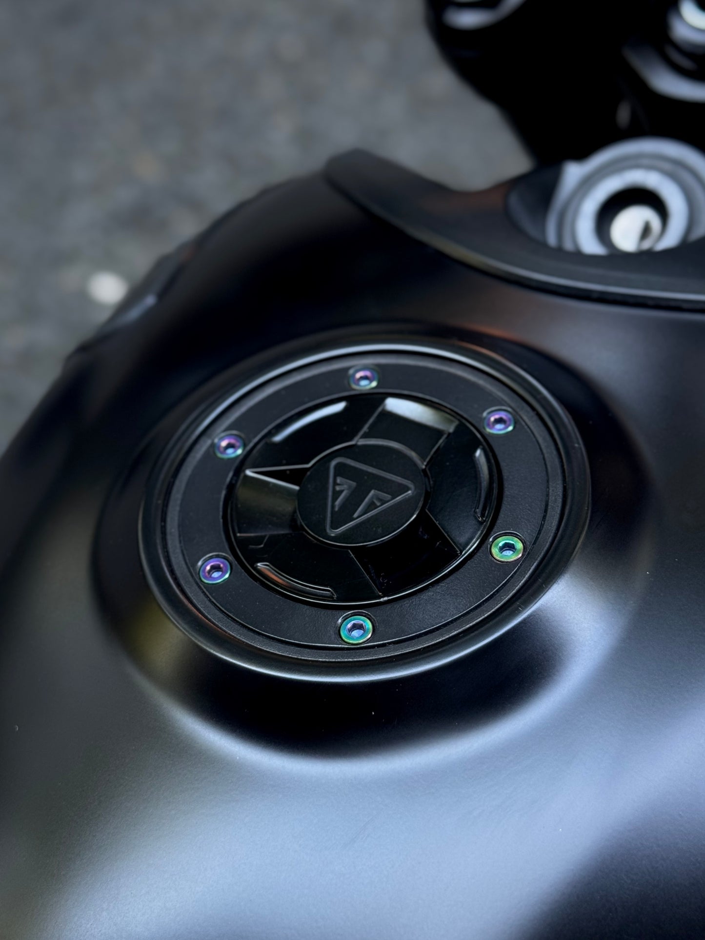 Titanium Screw Set - Fuel Cap Bezel